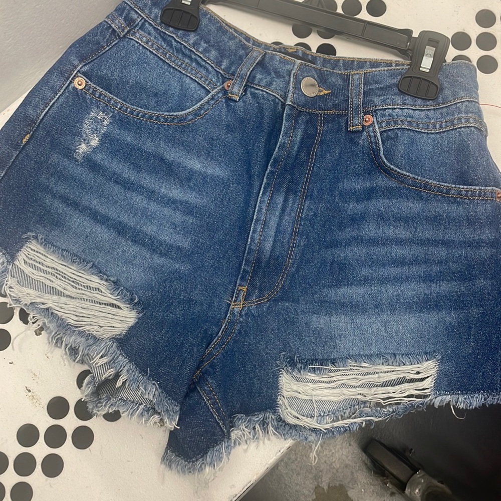 Kittenish high waisted denim shorts